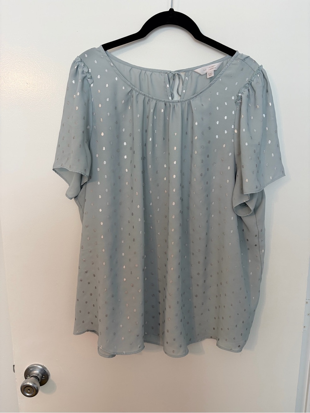 LC Lauren Conrad XXL Blue Gray Metallic Dot Flutter Sleeve Blouse